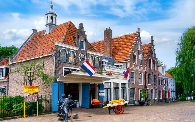 Cheese market in Edam - Holland.com